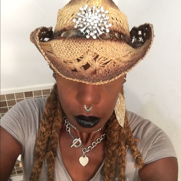 Meet your posher - Picture 4 of 8